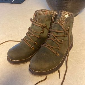 Kamik boots womens size 6
